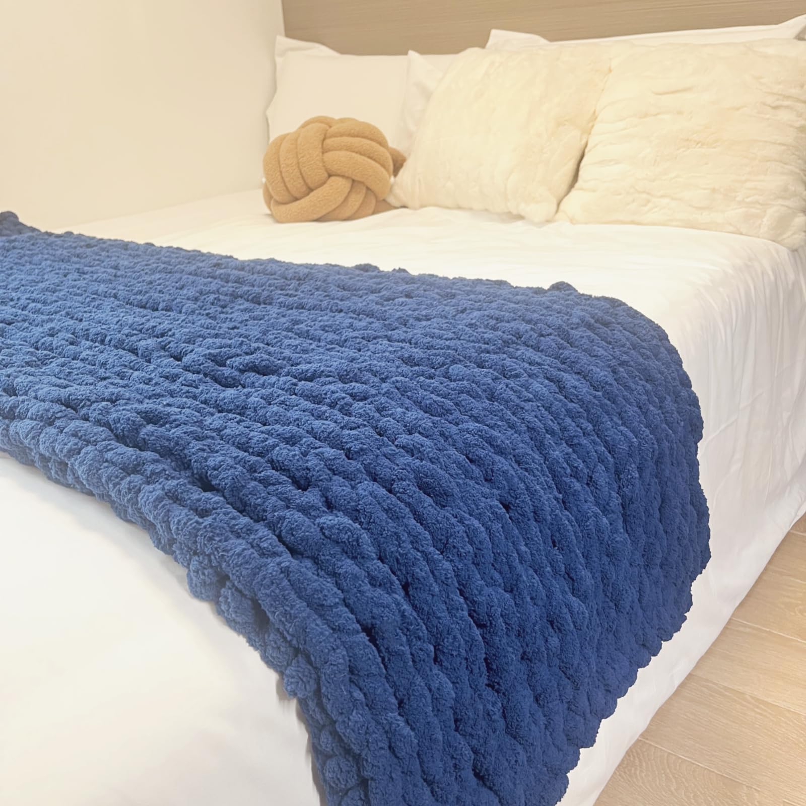 Chunky Knit Blanket Throw 40"×40", Hand Knitted Warm Chenille Throw Blanket, Home Decor Soft Thick Yarn Cable Knit Blanket, Soft Breathable Fleece Banket Christmas for Couch Bed Sofa Best Gift (Gray)
