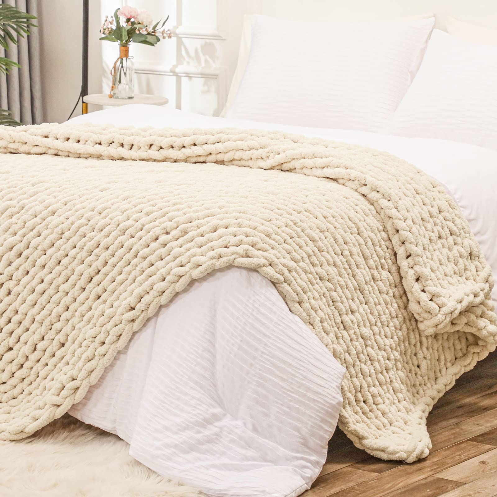 Bigacogo Chunky Knit Throw Blanket for Couch, 40x60 inches, 100% Hand Knitted with Thick Jumbo Chenille Yarn, Cozy Soft Large Rope Knot Cable Crochet Blankets for Sofa Bed Living Room, Beige