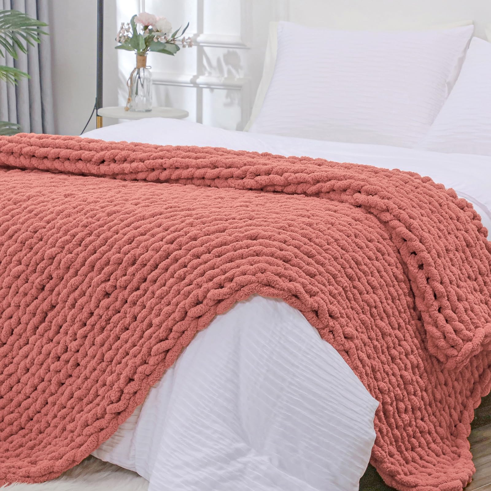Bigacogo Chunky Knit Throw Blanket for Couch, 40x60 inches, 100% Hand Knitted with Thick Jumbo Chenille Yarn, Cozy Soft Large Rope Knot Cable Crochet Blankets for Sofa Bed Living Room, Beige