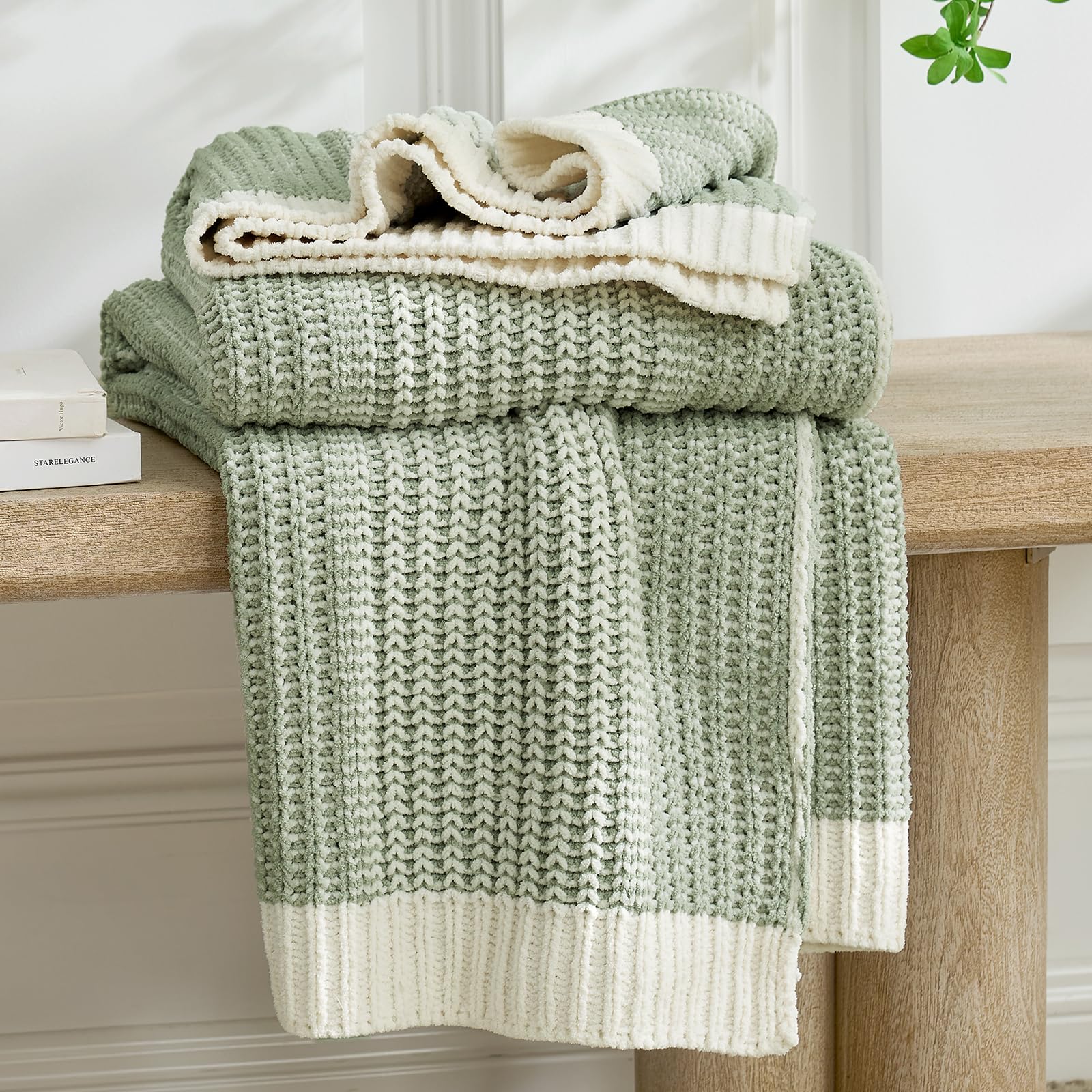 Amélie Home Premium Chenille Throw Blanket, Soft Cozy Luxury Two-Tone Knit Blanket for Couch, Sofa, Chair, Home Decor, Blue & Ivory 50"x60"