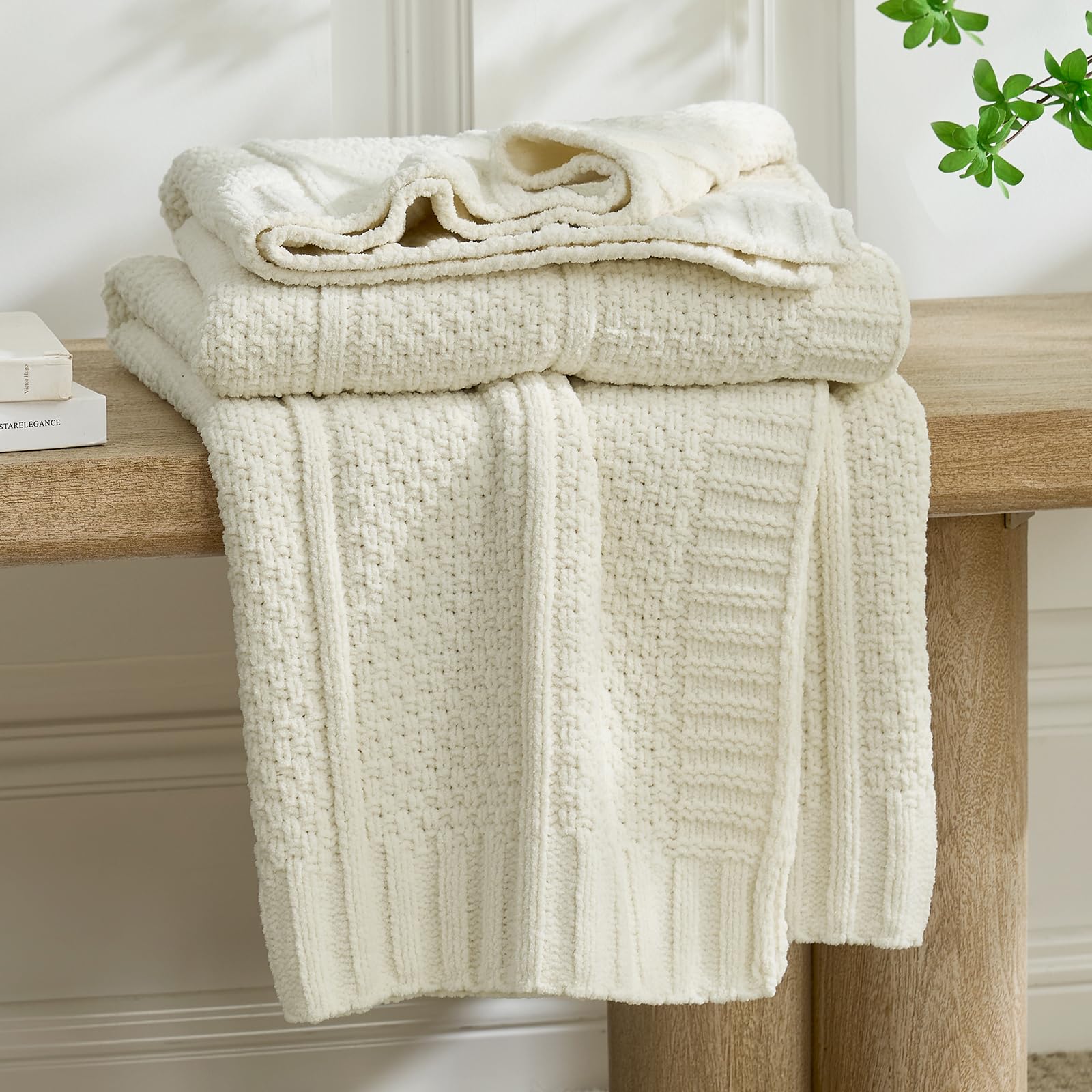 Amélie Home Premium Chenille Throw Blanket, Soft Cozy Luxury Two-Tone Knit Blanket for Couch, Sofa, Chair, Home Decor, Blue & Ivory 50"x60"