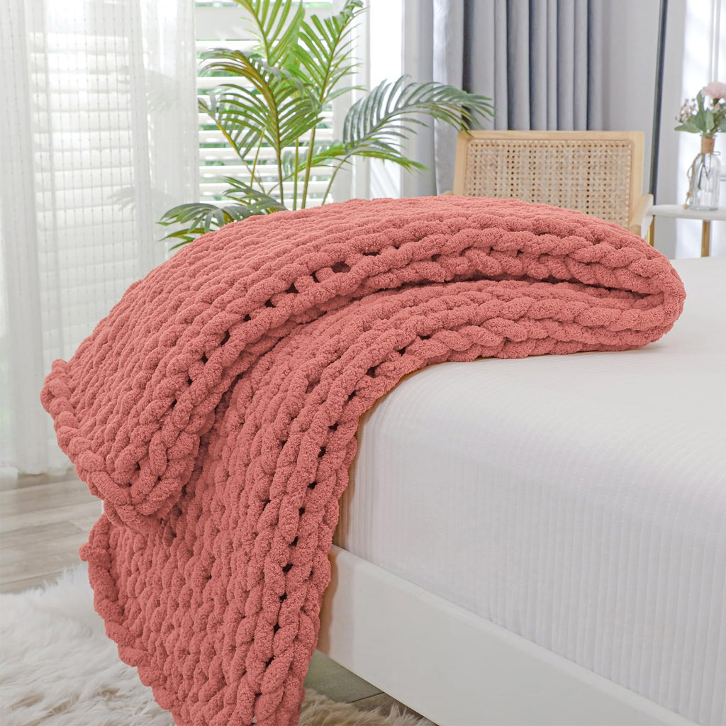 Bigacogo Chunky Knit Throw Blanket for Couch, 40x60 inches, 100% Hand Knitted with Thick Jumbo Chenille Yarn, Cozy Soft Large Rope Knot Cable Crochet Blankets for Sofa Bed Living Room, Beige