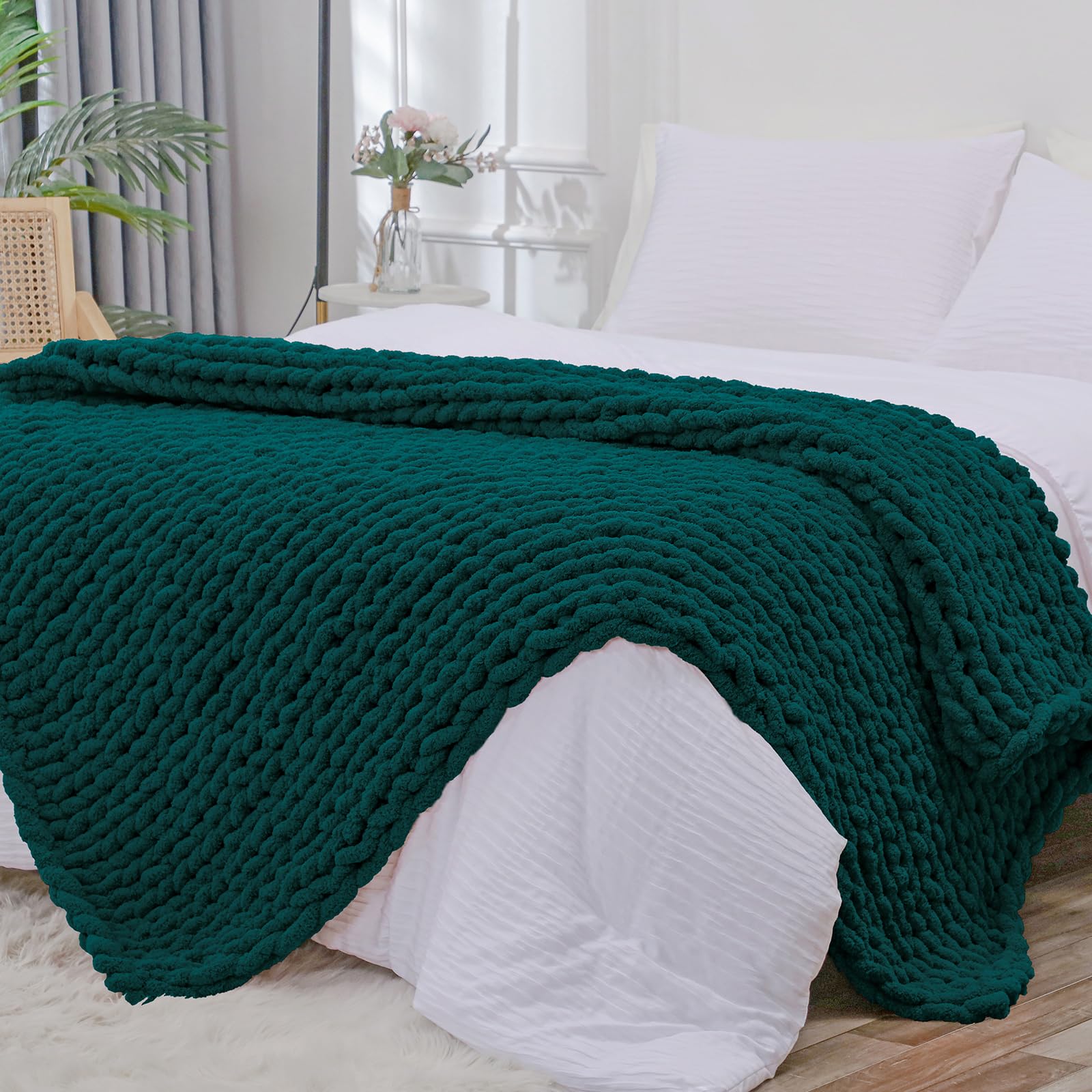 Bigacogo Chunky Knit Throw Blanket for Couch, 40x60 inches, 100% Hand Knitted with Thick Jumbo Chenille Yarn, Cozy Soft Large Rope Knot Cable Crochet Blankets for Sofa Bed Living Room, Beige