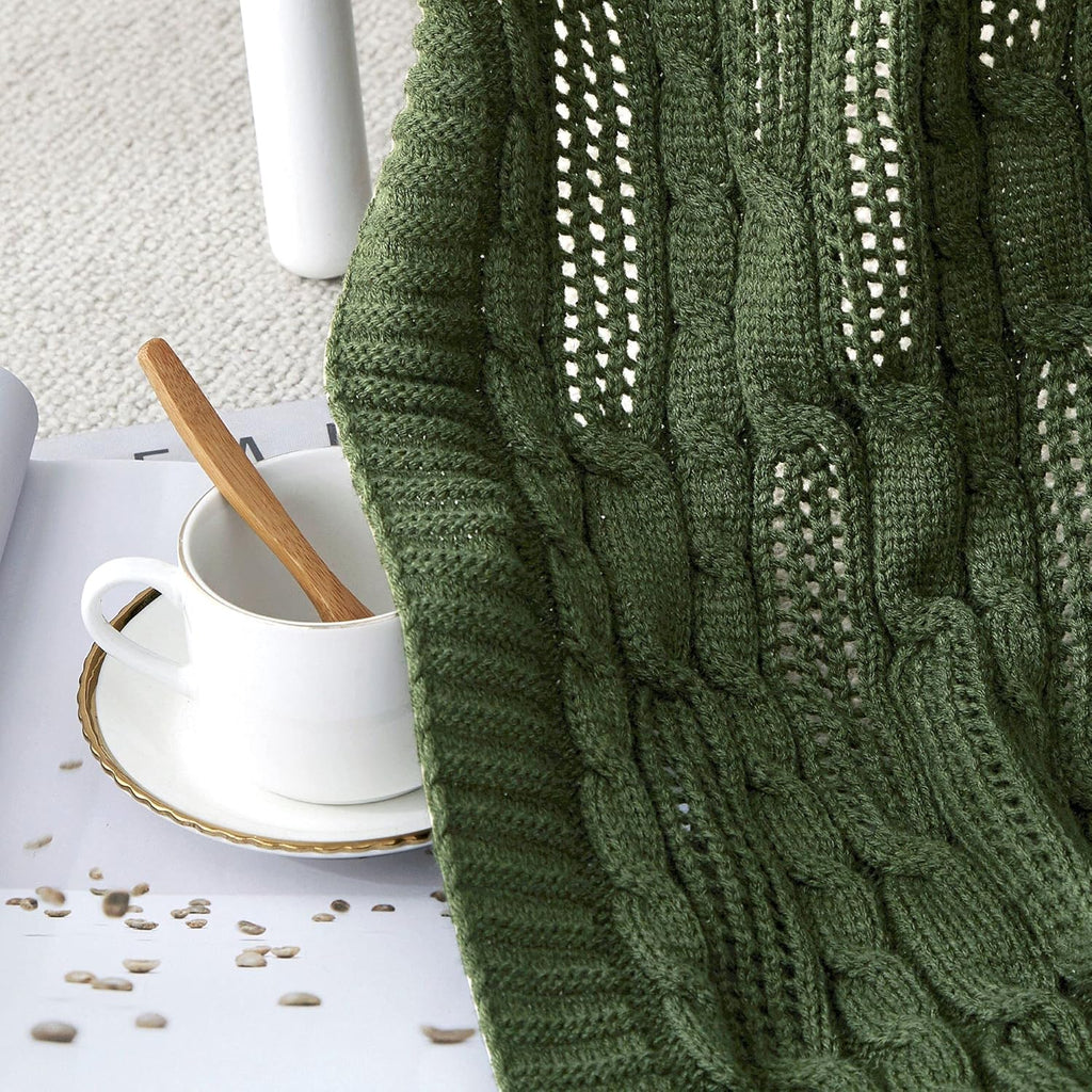Aormenzy Cable Knit Throw Blankets 50 x 60 Inches, Soft Cozy and Lightweight Knitted Blanket, Machine Washable Acrylic Blanket, Decorative Throw Blanket for Couch Sofa Bed, Forest Green
